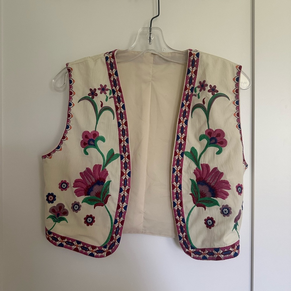 Floral Embroidered Vest